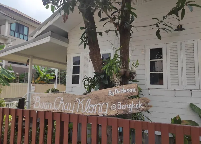 Baan Chay Klong, Canal Side Classic 2brs * Bangkok