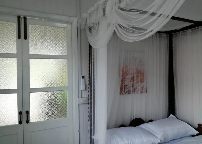 Baan Chay Klong, Canal Side Classic 2brs * Bangkok