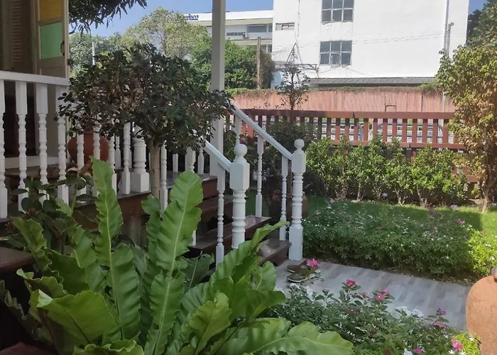 Baan Chay Klong, Canal Side Classic 2brs Bangkok
