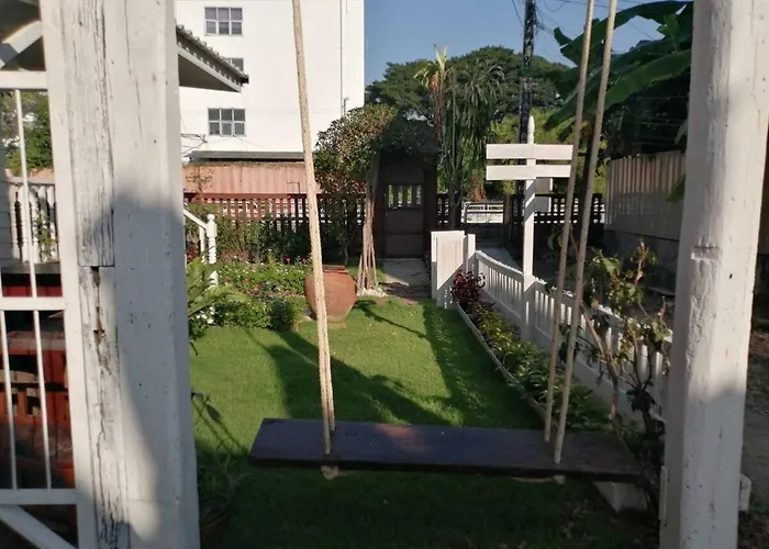 Holiday home Baan Chay Klong, Canal Side Classic 2brs Bangkok