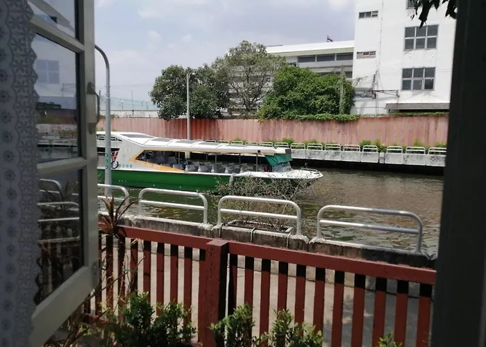 Baan Chay Klong, Canal Side Classic 2brs * Bangkok
